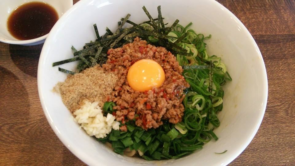 夕日のキラメキ一乗寺のまぜそば（2014年撮影）