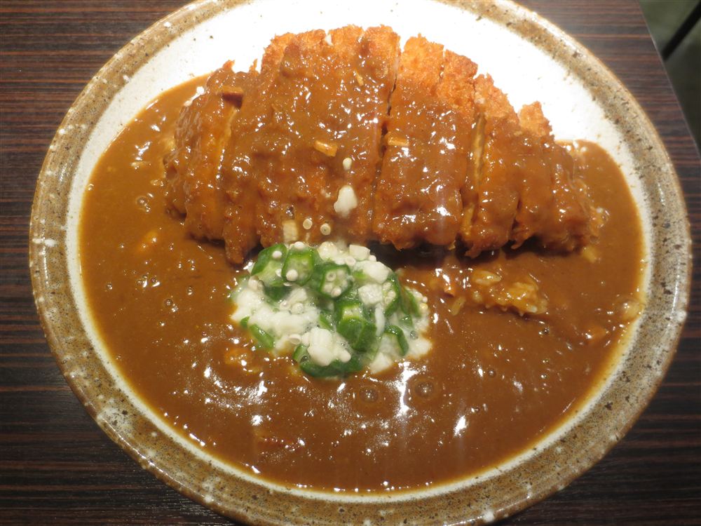 オクラ山芋入りのとん勝つカレー（2014年1月18日、センター試験の日に撮影）