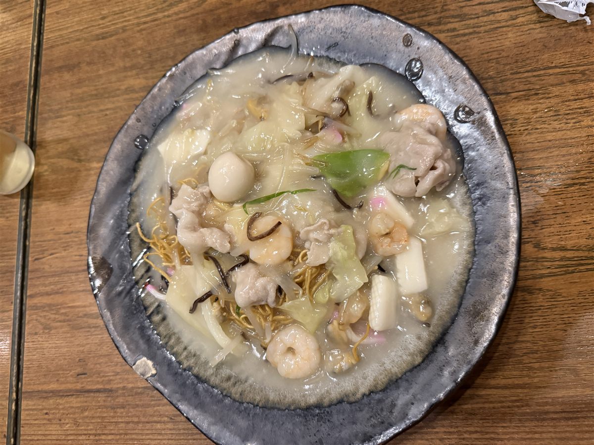 天山の湯の皿うどん（かた焼きそば）