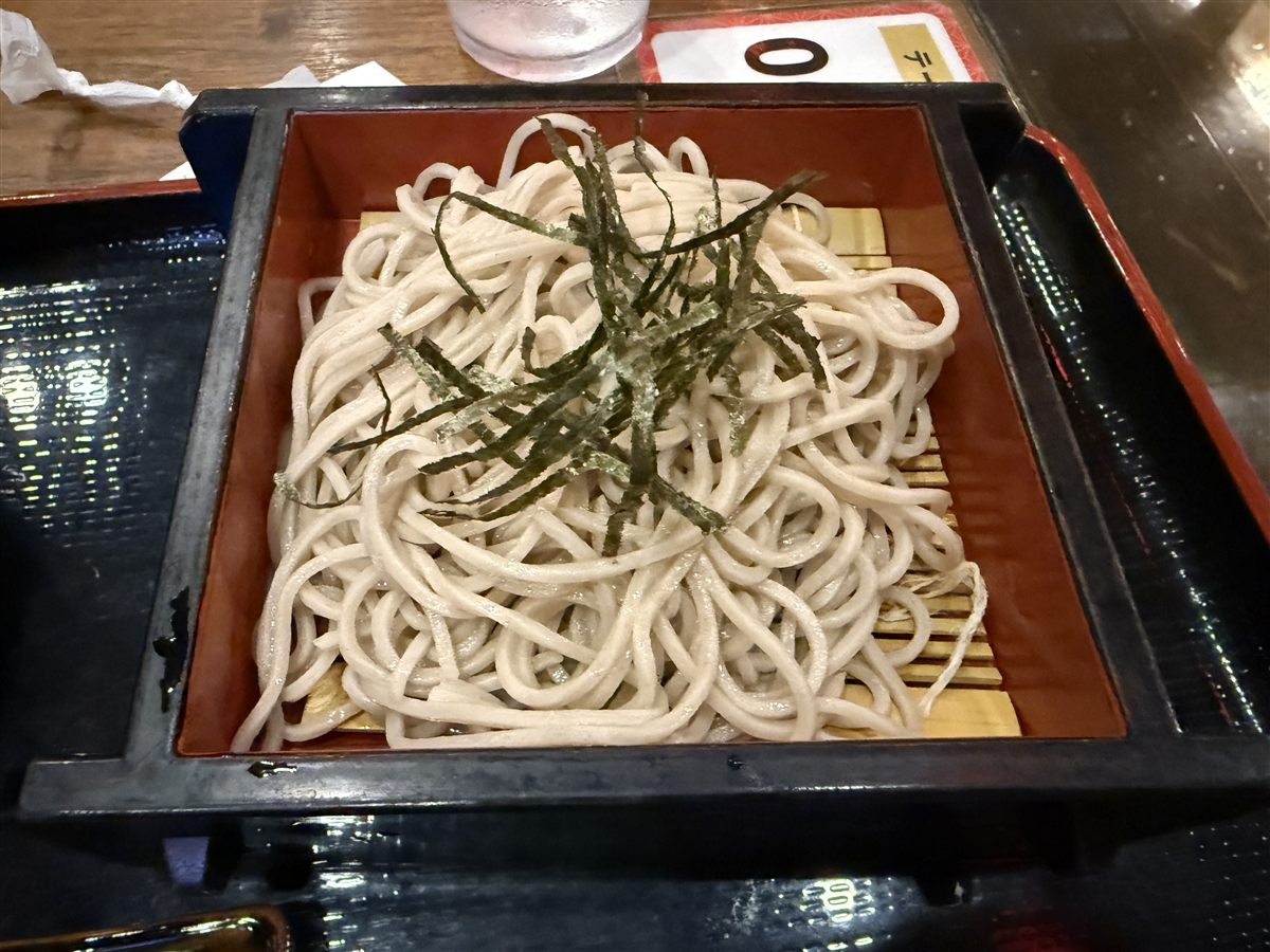 天山の湯のざるそば